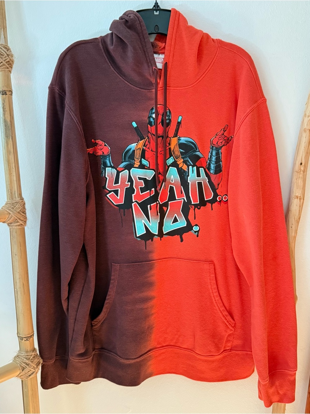Marvel Deadpool Graphic Mens Hoodie size L, Ombre Effect, Color Block #superhero